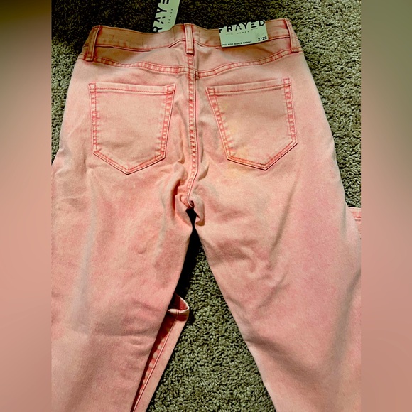 Frayed Jeans “Mid Rise Ankle Skinny”, 2/26 Pink! - Picture 2 of 2